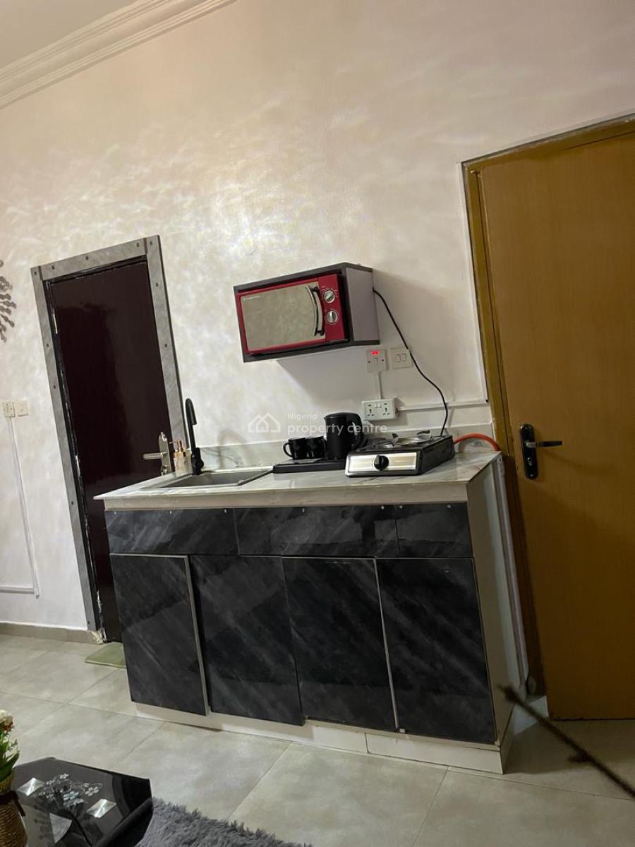 Fully Service Studio Apartment, Chevron Drive, Lekki Expressway, Lekki, Lagos, Self Contain (single Rooms) for Rent