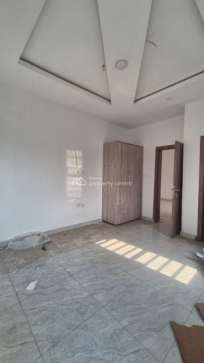 Luxurious 2 Bedroom Flat with Room Bq & Airconditioners in Gra Ikeja, Off Issac John Street Gra Ikeja., Ikeja Gra, Ikeja, Lagos, Flat / Apartment for Rent