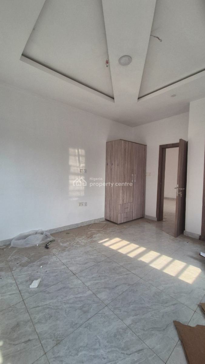 Luxurious 2 Bedroom Flat with Room Bq & Airconditioners in Gra Ikeja, Off Issac John Street Gra Ikeja., Ikeja Gra, Ikeja, Lagos, Flat / Apartment for Rent