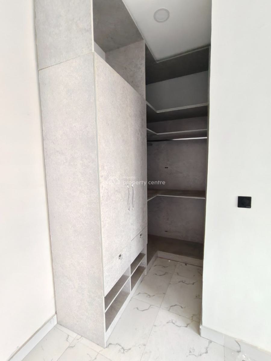 Spacious Fully Serviced 4 Bedrooms Terrace Duplex on 2 Floor, Ajah, Lagos, Terraced Duplex for Rent