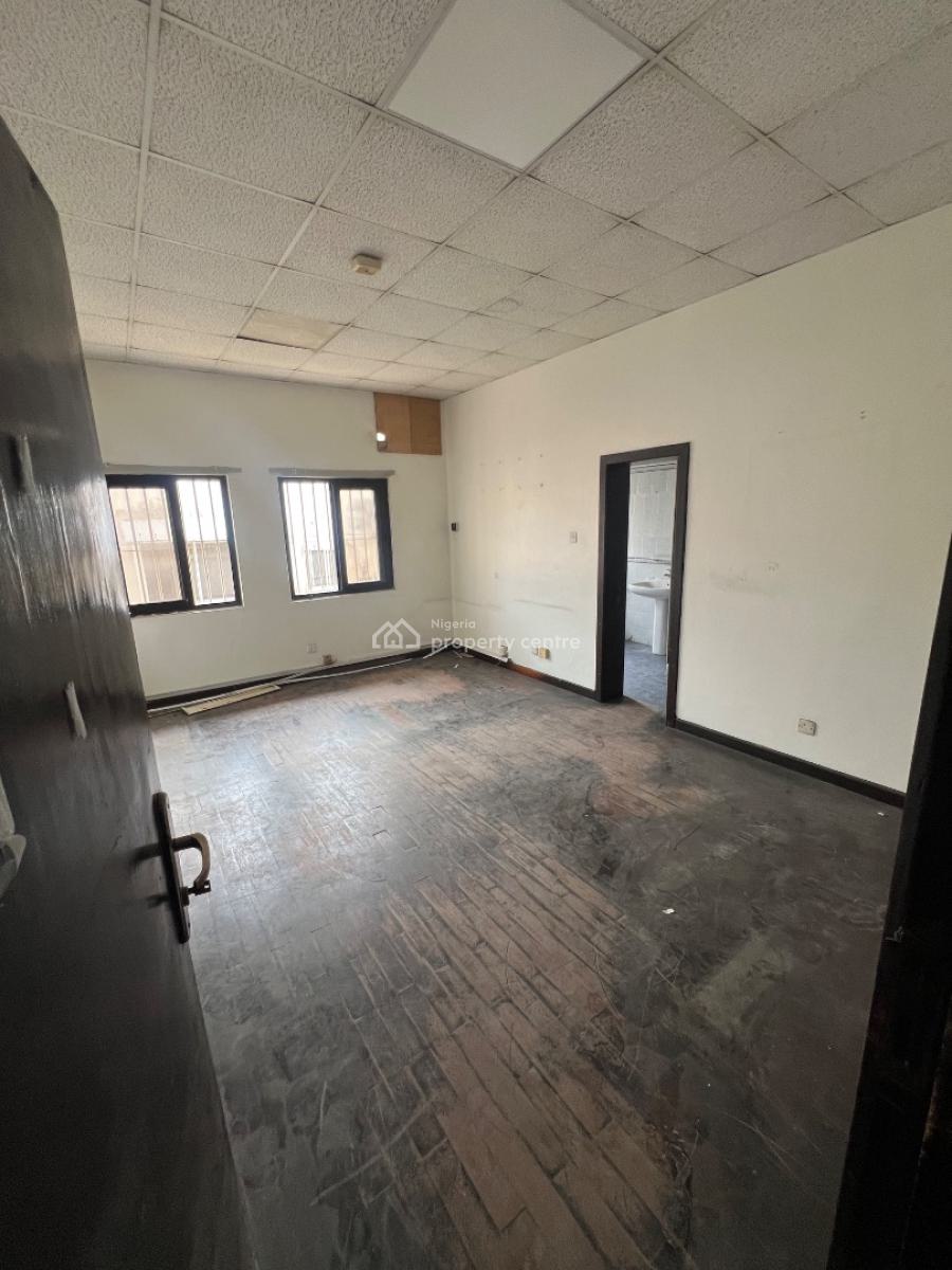 Commercial Duplex with Massive Ground Floor and First Floor Halls & Bq, Lekki Phase 1, Lekki, Lagos, House for Rent