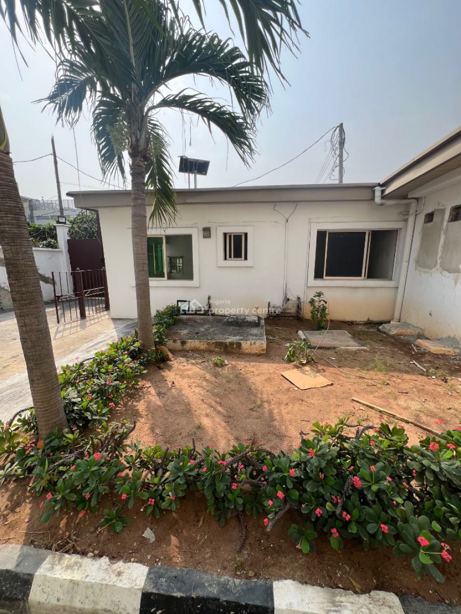 Commercial Duplex with Massive Ground Floor and First Floor Halls & Bq, Lekki Phase 1, Lekki, Lagos, House for Rent