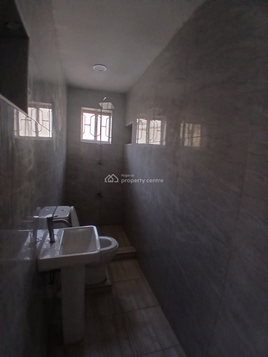 Newly Renovated Spacious 3 Bedrooms All Rooms En Suite, Wuse, Abuja, Flat / Apartment for Rent
