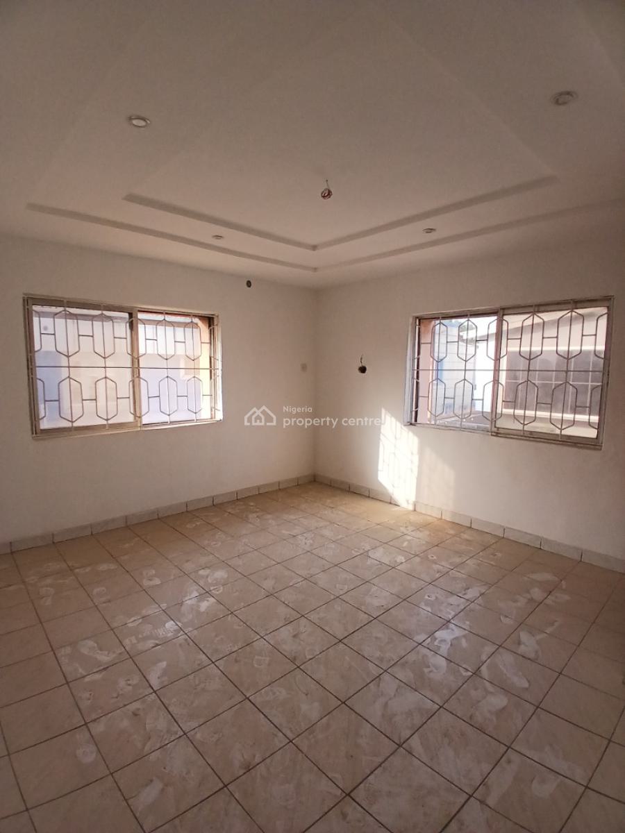Newly Renovated Spacious 3 Bedrooms All Rooms En Suite, Wuse, Abuja, Flat / Apartment for Rent