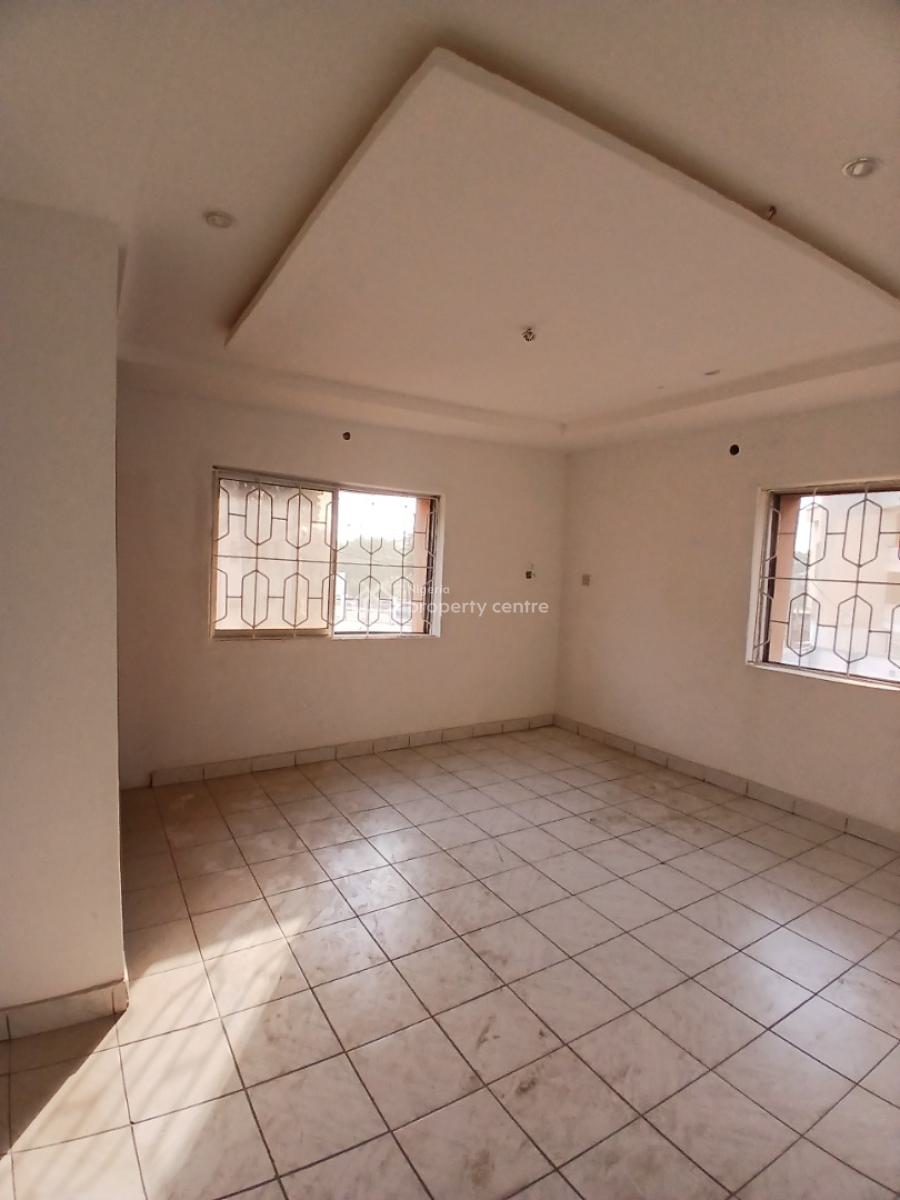 Newly Renovated Spacious 3 Bedrooms All Rooms En Suite, Wuse, Abuja, Flat / Apartment for Rent