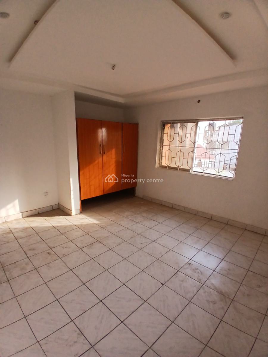 Newly Renovated Spacious 3 Bedrooms All Rooms En Suite, Wuse, Abuja, Flat / Apartment for Rent