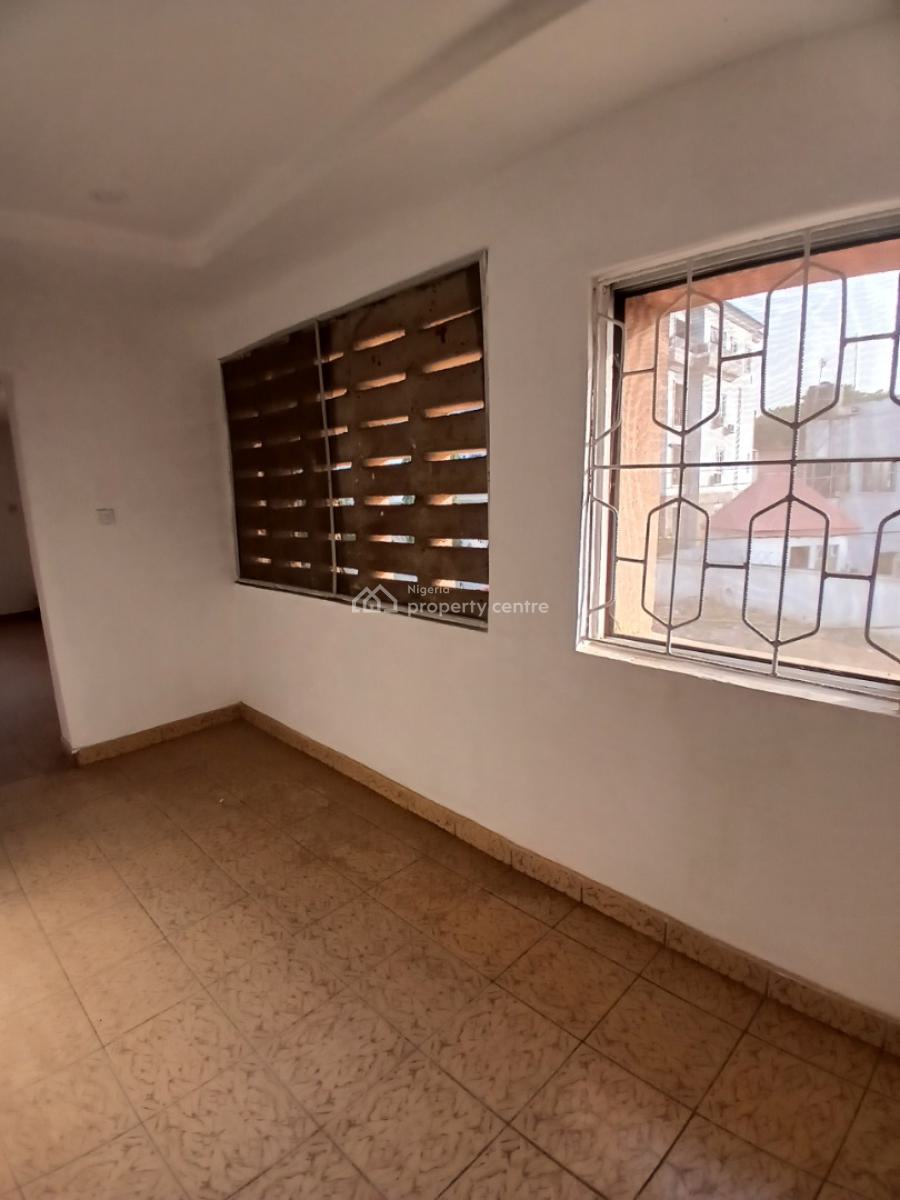Newly Renovated Spacious 3 Bedrooms All Rooms En Suite, Wuse, Abuja, Flat / Apartment for Rent