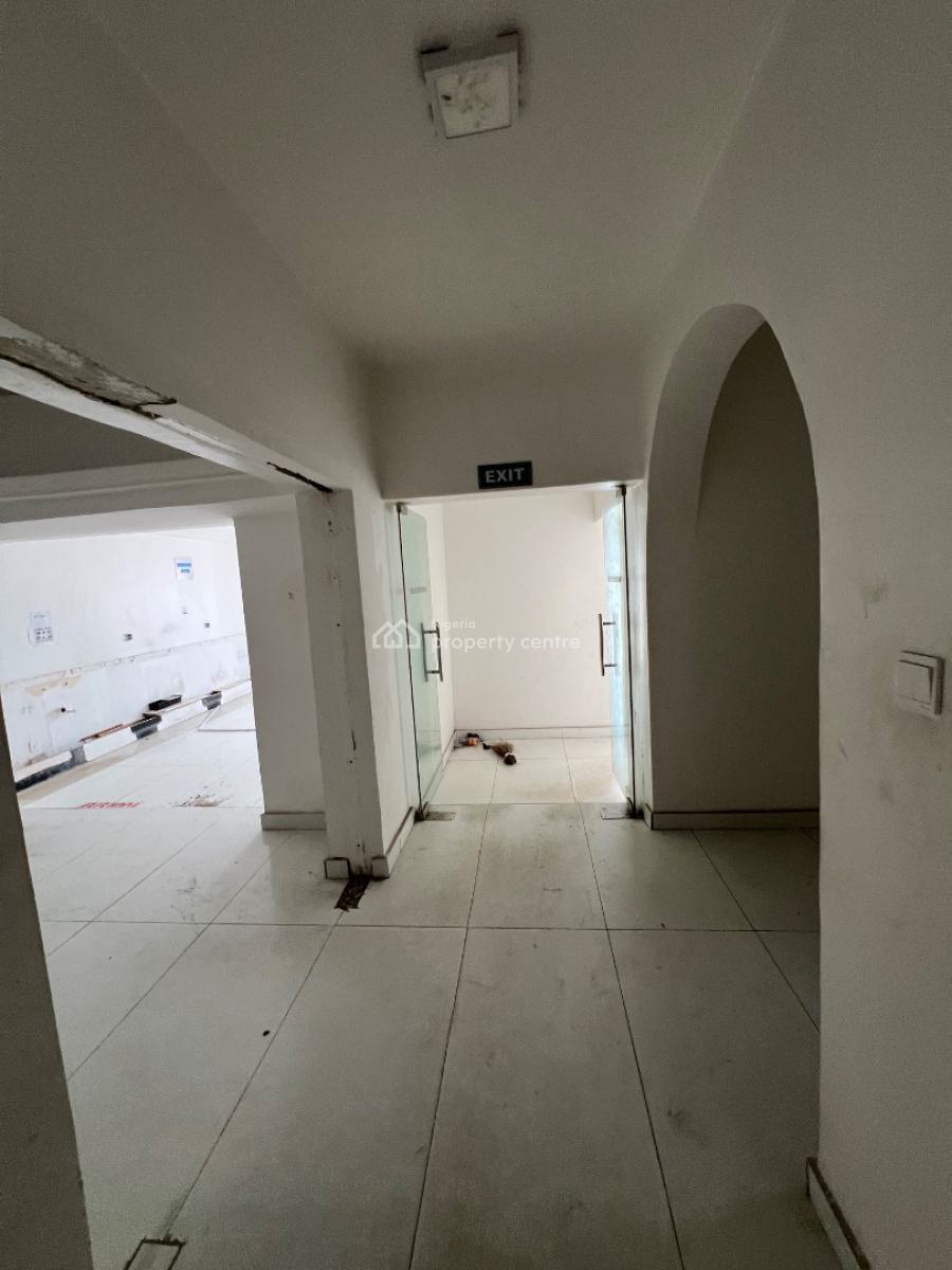 Commercial 5-bedroom Duplex with 2-bedroom Bqs, Lekki Phase 1, Lekki, Lagos, House for Rent