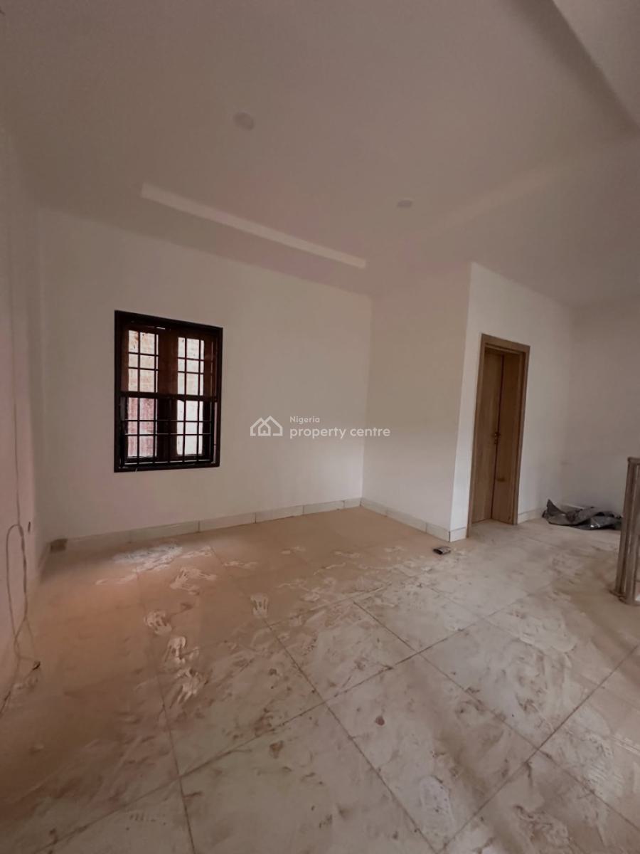 Beautiful 4 Bedroom Spacious Terrace Duplex with Bq, Tarred Road, Guzape District, Abuja, Terraced Duplex for Rent