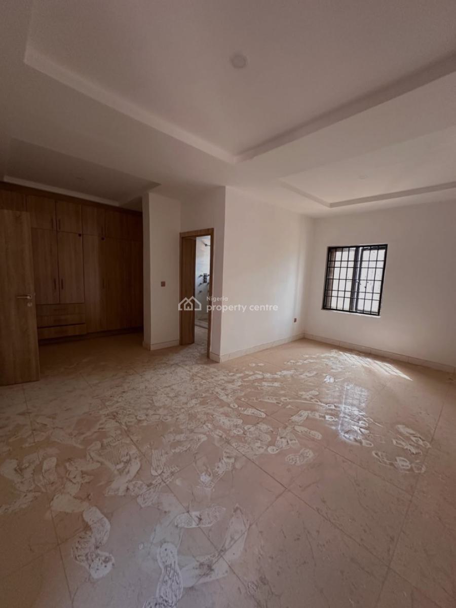 Beautiful 4 Bedroom Spacious Terrace Duplex with Bq, Tarred Road, Guzape District, Abuja, Terraced Duplex for Rent