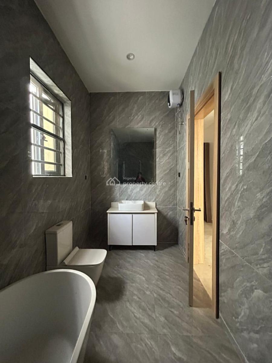 5-bedroom Fully Detached Duplex with Bq, Ologolo, Lekki, Lagos, Detached Duplex for Sale