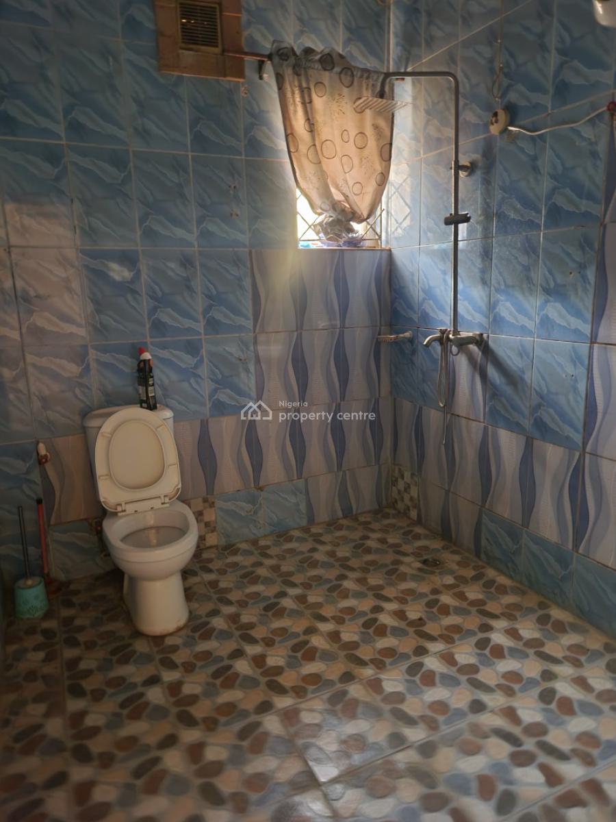 Cheap Spacious 3 Bedrooms, Gaduwa, Abuja, Flat / Apartment for Sale