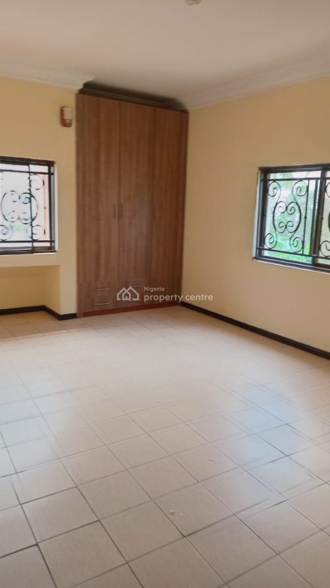 3 Bedrooms Flat with Bq, Off Kashim Ibrahim Way, Maitama District, Abuja, Flat / Apartment for Rent