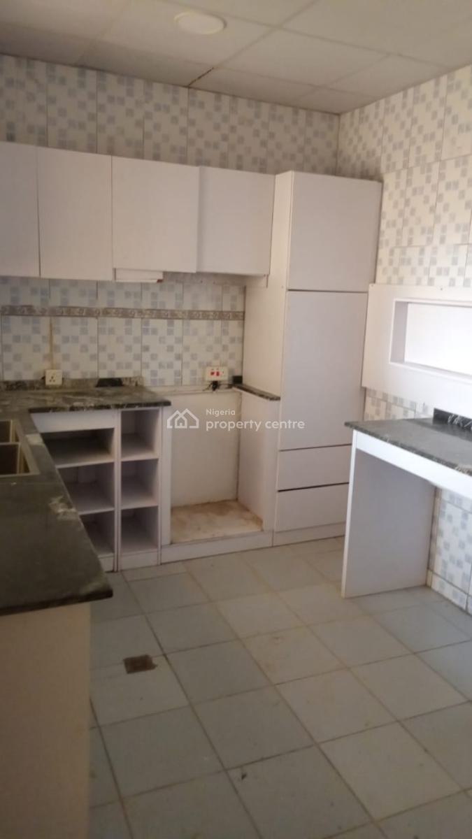 3 Bedrooms Flat with Bq, Off Kashim Ibrahim Way, Maitama District, Abuja, Flat / Apartment for Rent