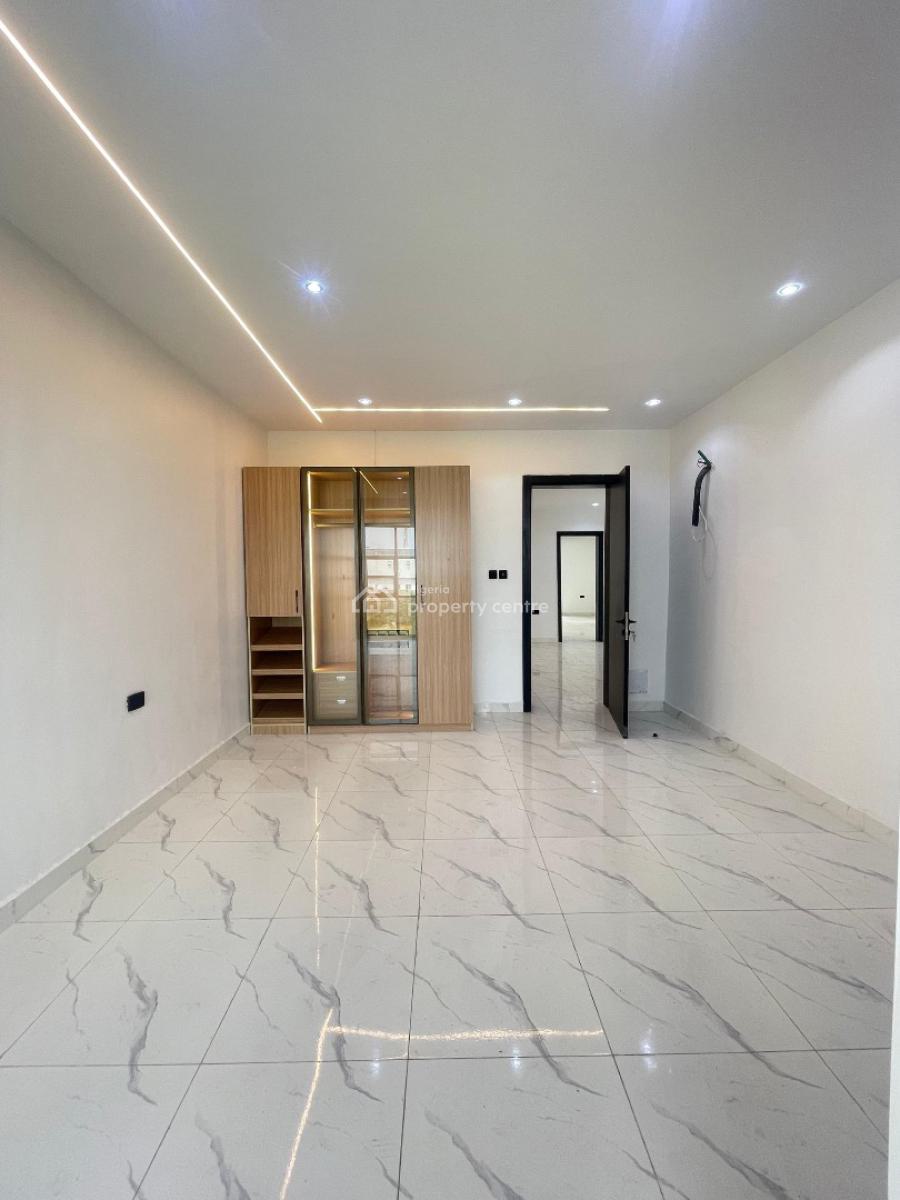 Exquisite 5-bedroom Semi-detached Duplex with Bq, Ajah, Lagos, Semi-detached Duplex for Sale