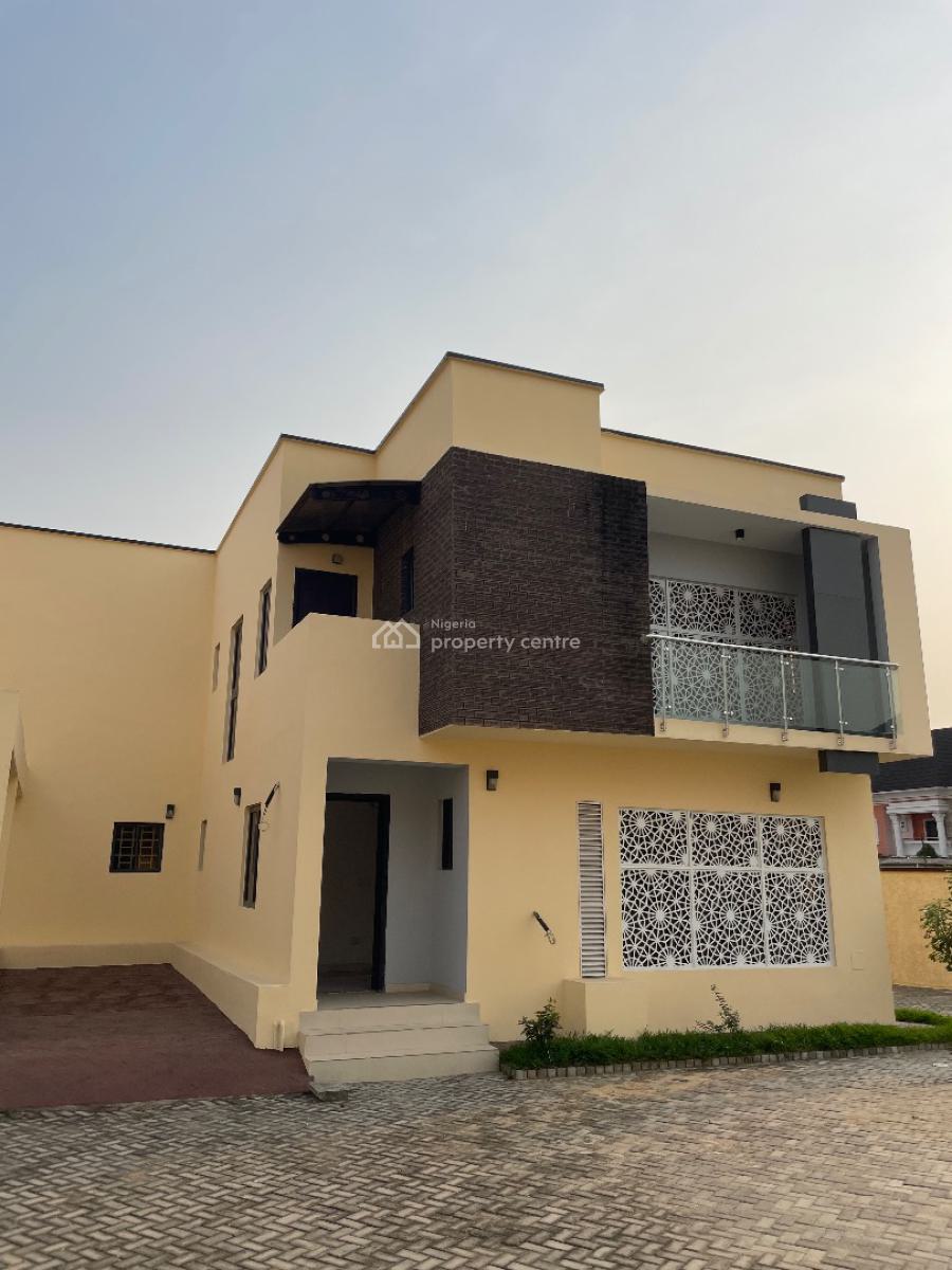 Very Spacious 4 Bedroom Fully Detached Duplex with Communal Pool, Lekki Scheme 2, Ajah, Lagos, Detached Duplex for Rent