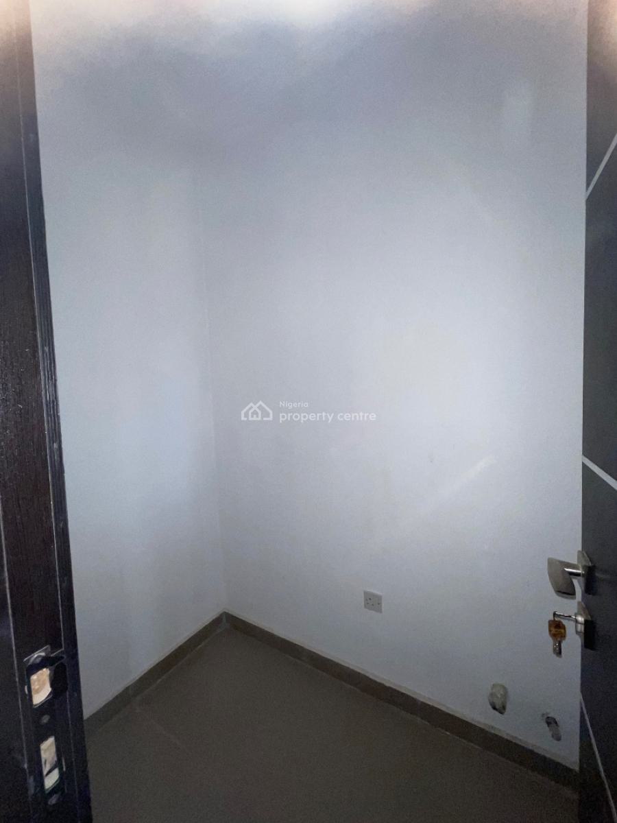 Very Spacious 4 Bedroom Fully Detached Duplex with Communal Pool, Lekki Scheme 2, Ajah, Lagos, Detached Duplex for Rent