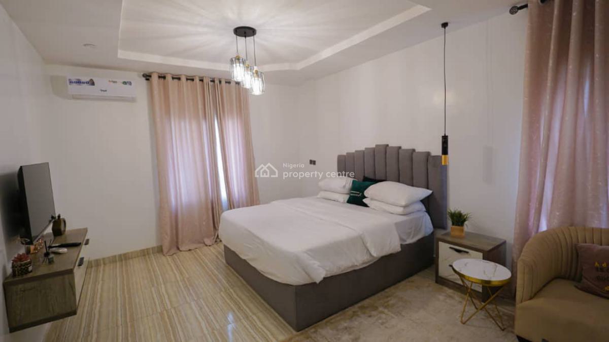 Cozy 3 Bedroom in a Serene Environment, Ada C. Okwuosa Street, Und St, Jahi, Abuja, Terraced Duplex Short Let