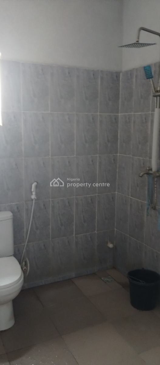 Clean and Spacious 2 Bedrooms Flat, Ojodu Berger, Denro, Ojodu, Lagos, Flat / Apartment for Rent