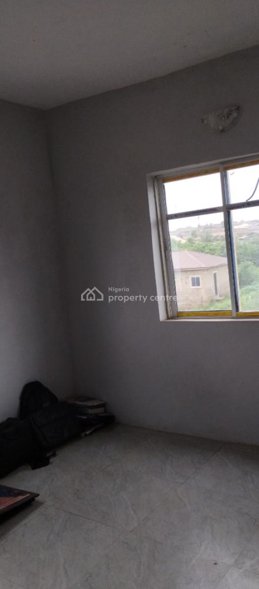 Clean and Spacious 2 Bedrooms Flat, Ojodu Berger, Denro, Ojodu, Lagos, Flat / Apartment for Rent