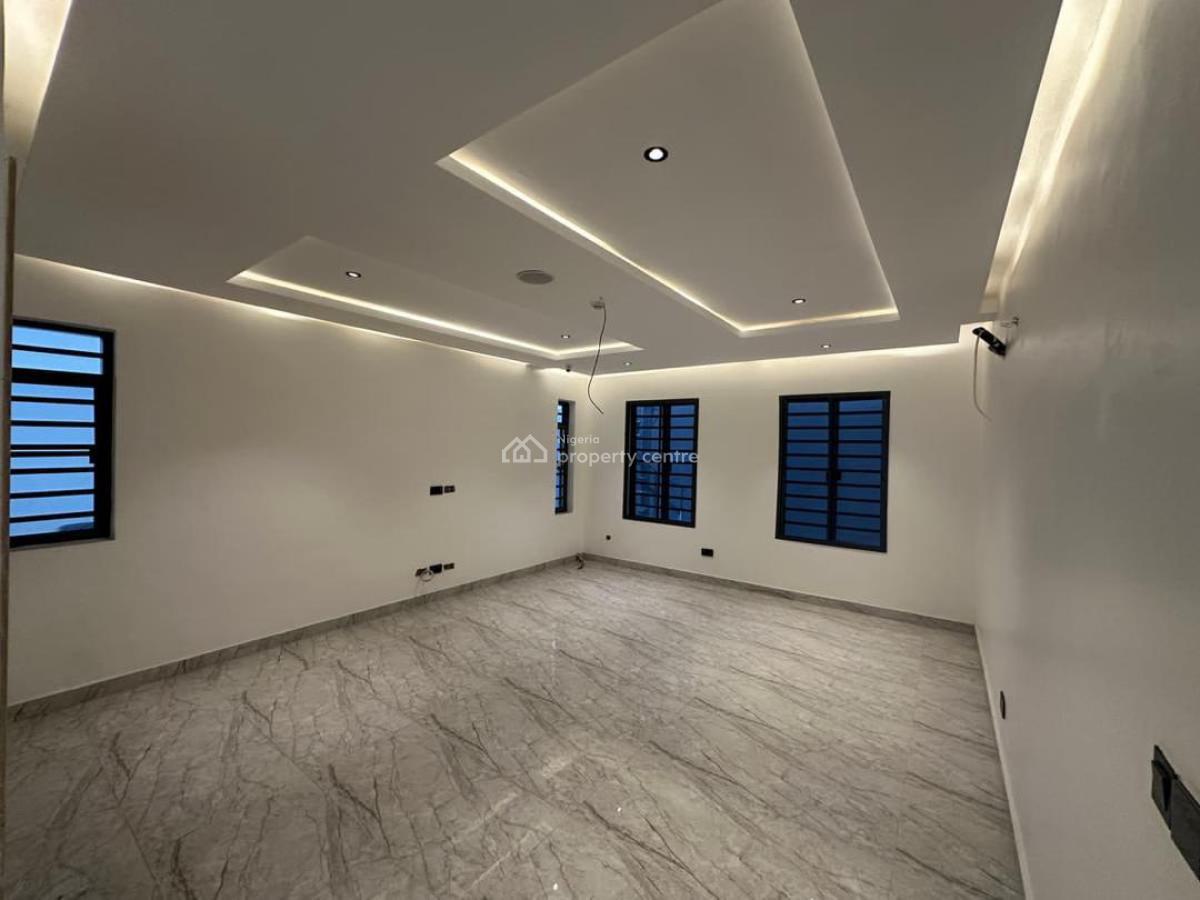 Spacious Fully Serviced 4 Bedroom Maisonette/terrace Duplex with Bq, Close Proximity to Mega Chicken, Qmb Mart, Lekki Phase 1, Lekki, Lagos, Terraced Duplex for Sale