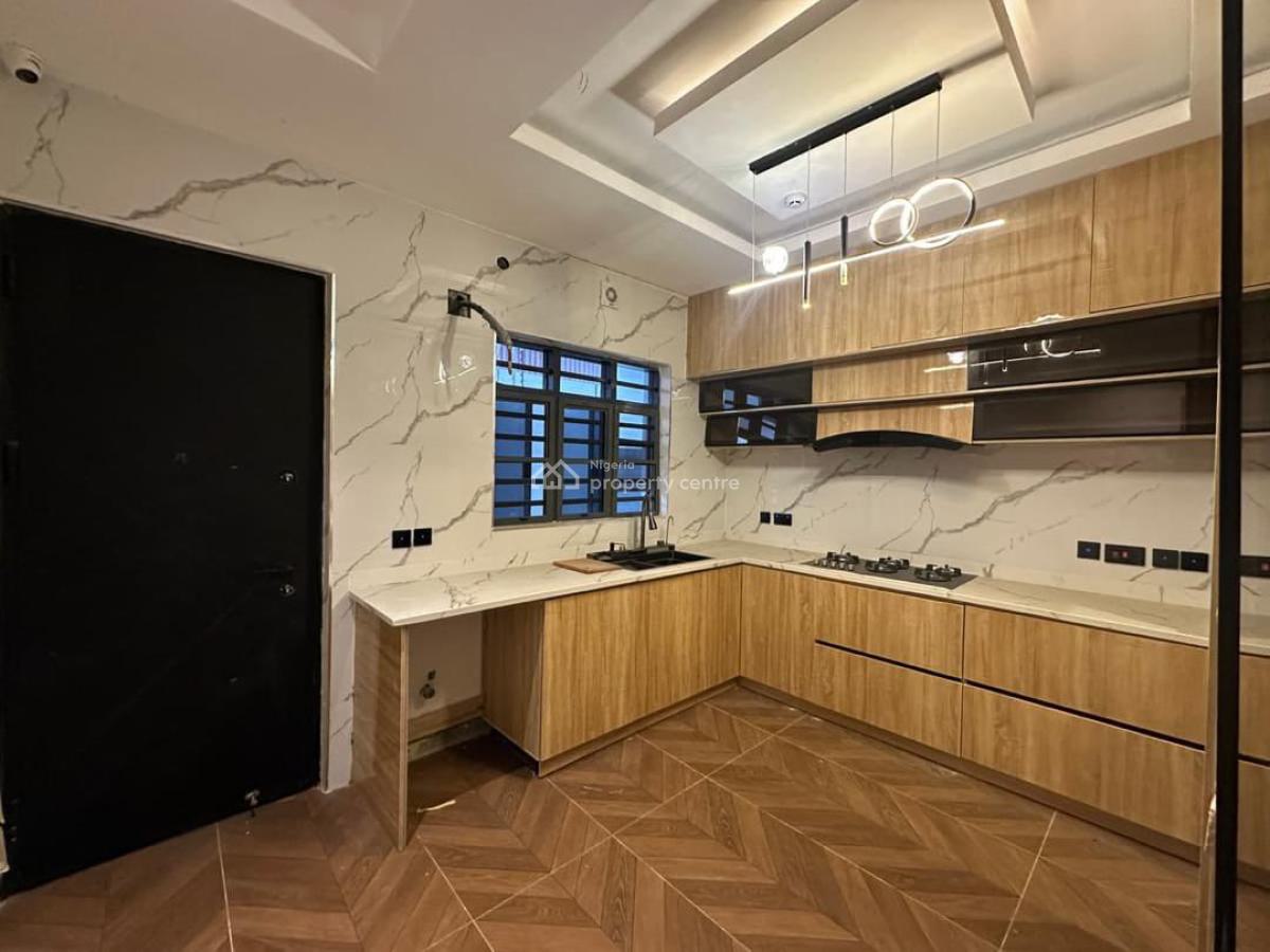 Spacious Fully Serviced 4 Bedroom Maisonette/terrace Duplex with Bq, Close Proximity to Mega Chicken, Qmb Mart, Lekki Phase 1, Lekki, Lagos, Terraced Duplex for Sale