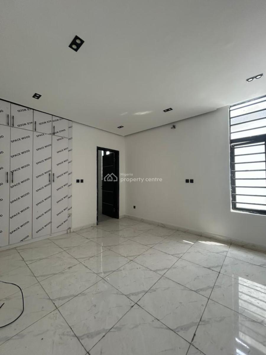 1 & 2-bedroom Apartments, Ologolo, Lekki, Lagos, Flat / Apartment for Sale