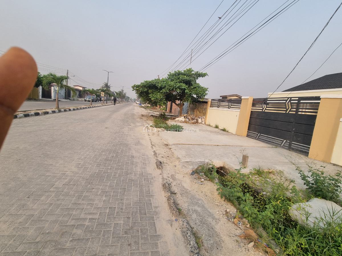 Spacious 3-bedroom Bungalow, Abraham Adesanya Estate, Ajah, Lagos, Detached Bungalow for Sale