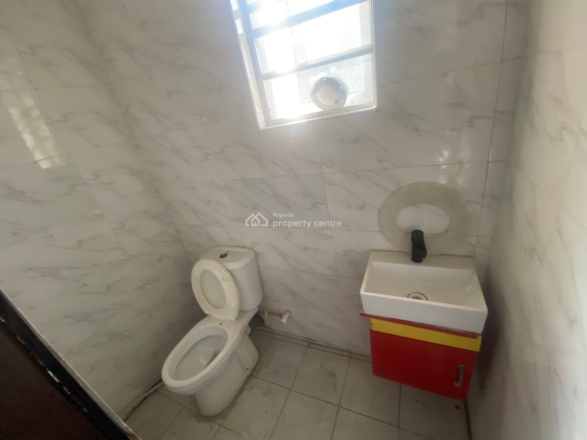 4 Bedroom Semi-detached House with Bq and Gate House in a Gated Estate, Ologolo, Lekki, Lagos, Semi-detached Duplex for Rent