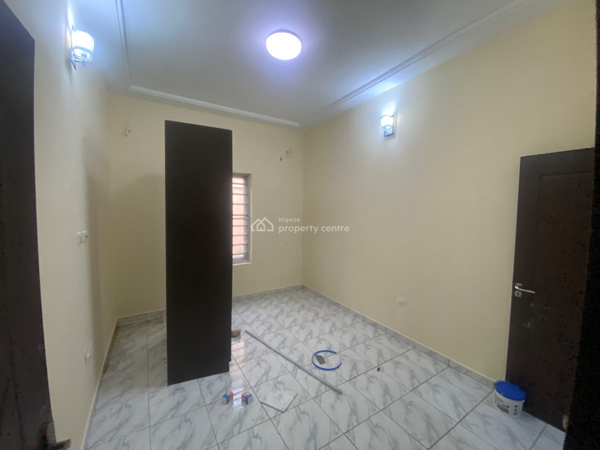 4 Bedroom Semi-detached House with Bq and Gate House in a Gated Estate, Ologolo, Lekki, Lagos, Semi-detached Duplex for Rent