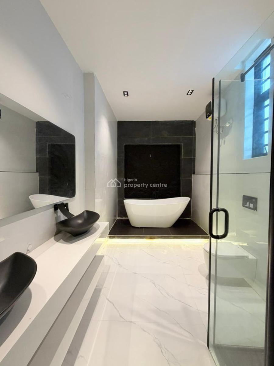 Neatly Built 5 Bedroom Fully Detached Duplex with Bq, Lekki Phase 1, Lekki, Lagos, Detached Duplex for Sale