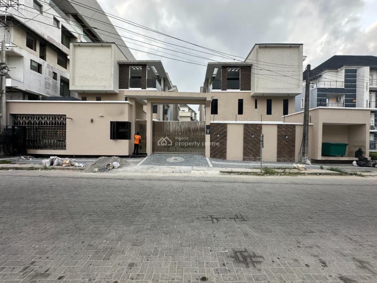 Spacious Fully Serviced 4 Bedroom Terraced Duplex with Bq, Lekki Right, Lekki Phase 1, Lekki, Lagos, Terraced Duplex for Sale