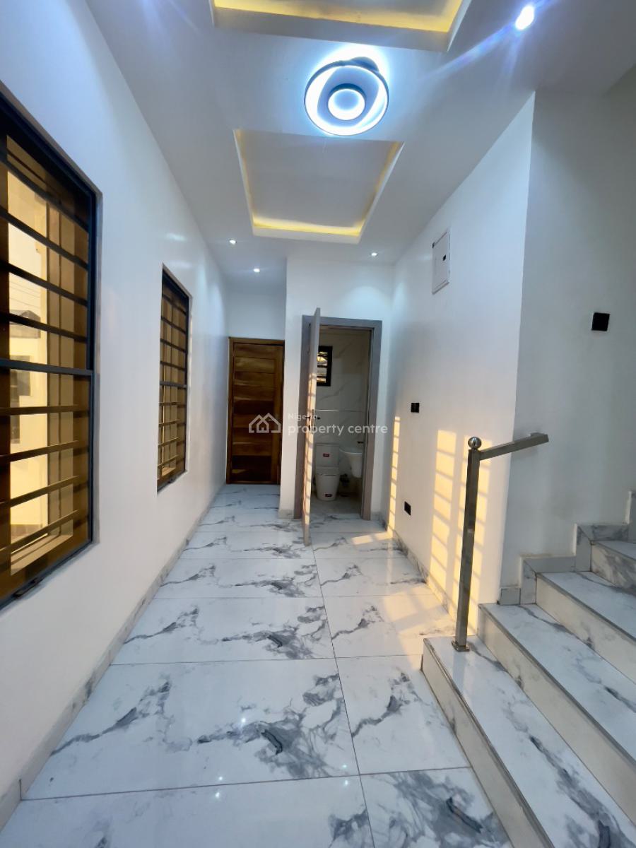 Exclusively Finished  4 Bedroom Terrace Duplex with Private Compound & Bq, Lekki Phase 1, Lekki, Lagos, Terraced Duplex for Sale