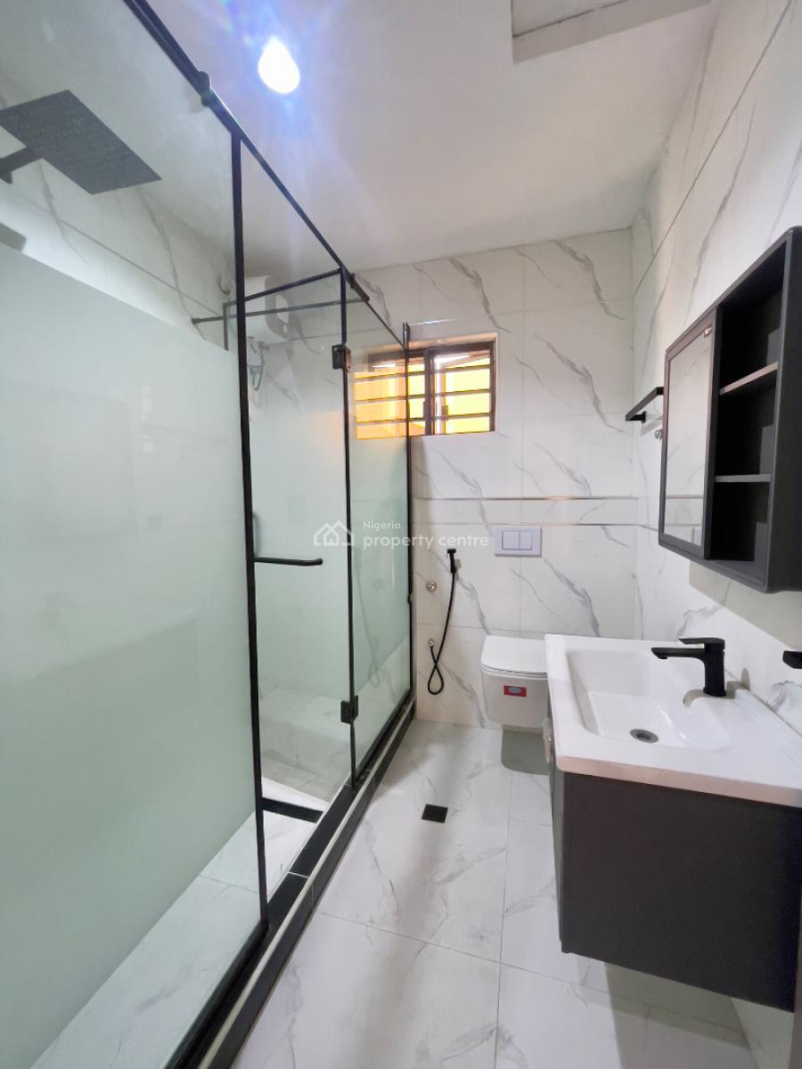 Exclusively Finished  4 Bedroom Terrace Duplex with Private Compound & Bq, Lekki Phase 1, Lekki, Lagos, Terraced Duplex for Sale