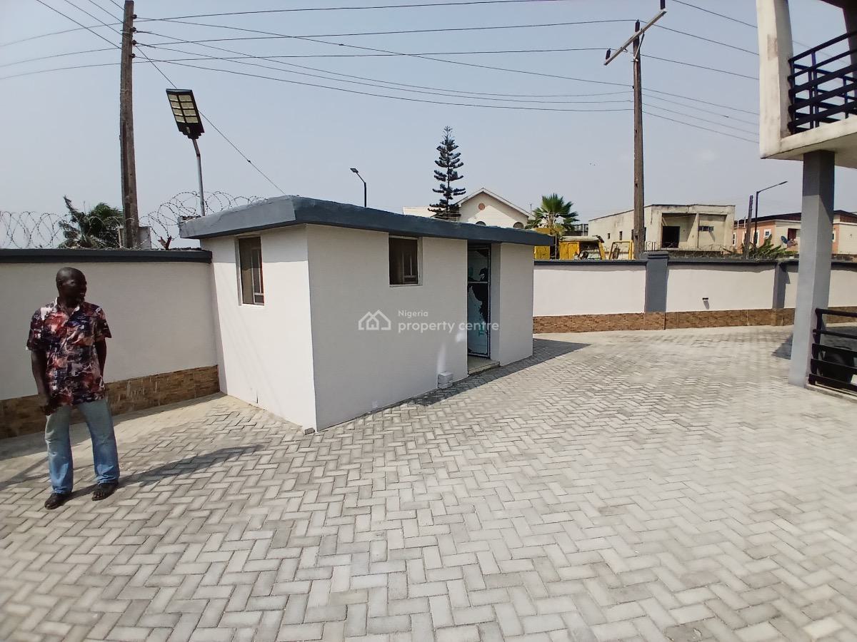 3 Bedroom Apartment, Mobile Road, Ilaje, Ajah, Lagos, Flat / Apartment for Rent