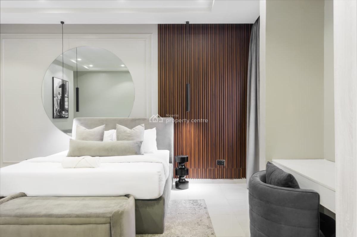 Deluxe 3-bedroom Apartment, Lekki Phase 1, Lekki, Lagos, Flat / Apartment Short Let