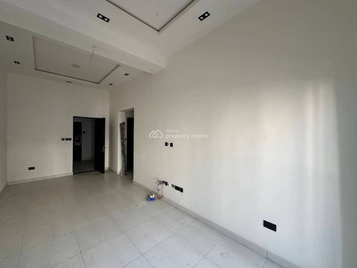 Luxury 2 Bedroom Apartment, Lekki Phase 1, Lekki, Lagos, Flat / Apartment for Rent