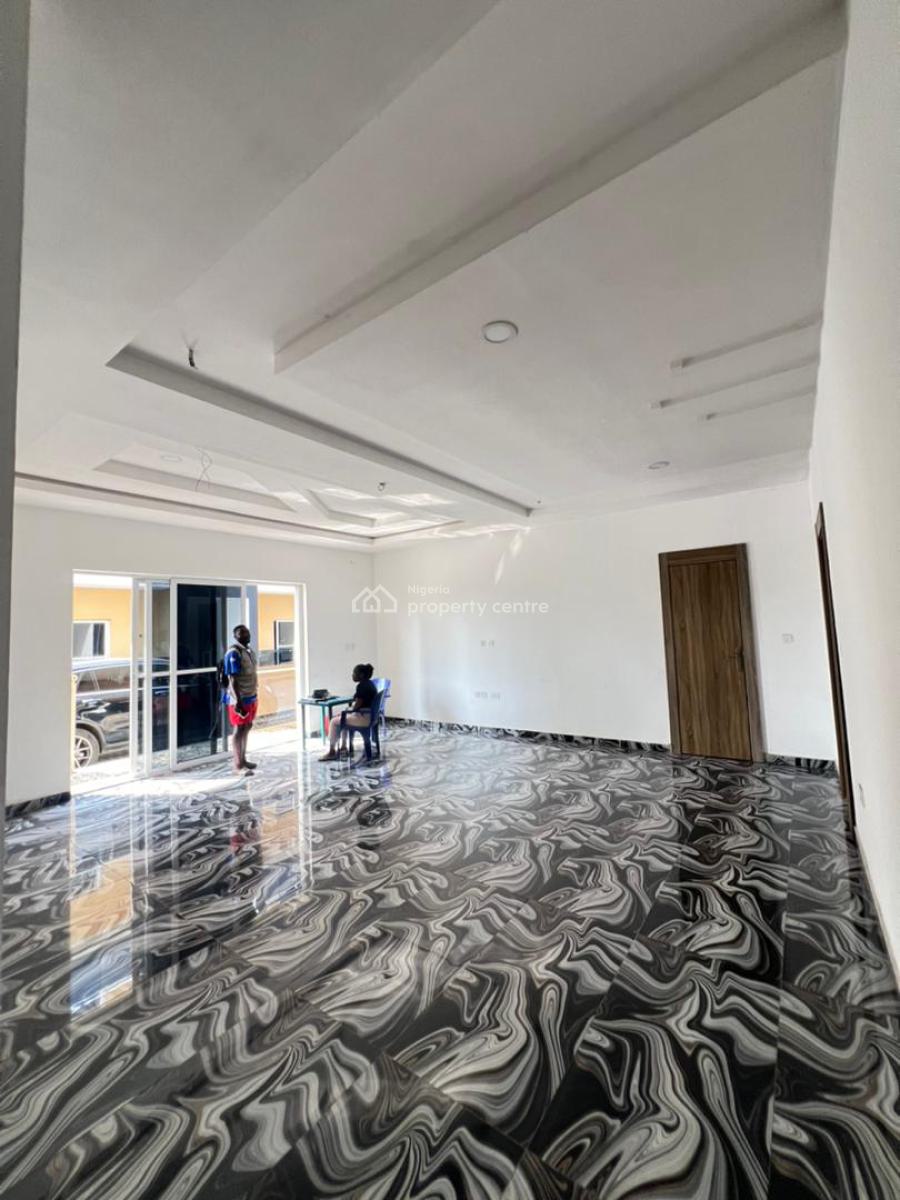 Now Available, Mobil Road, Ilaje, Ajah, Lagos, Flat / Apartment for Sale