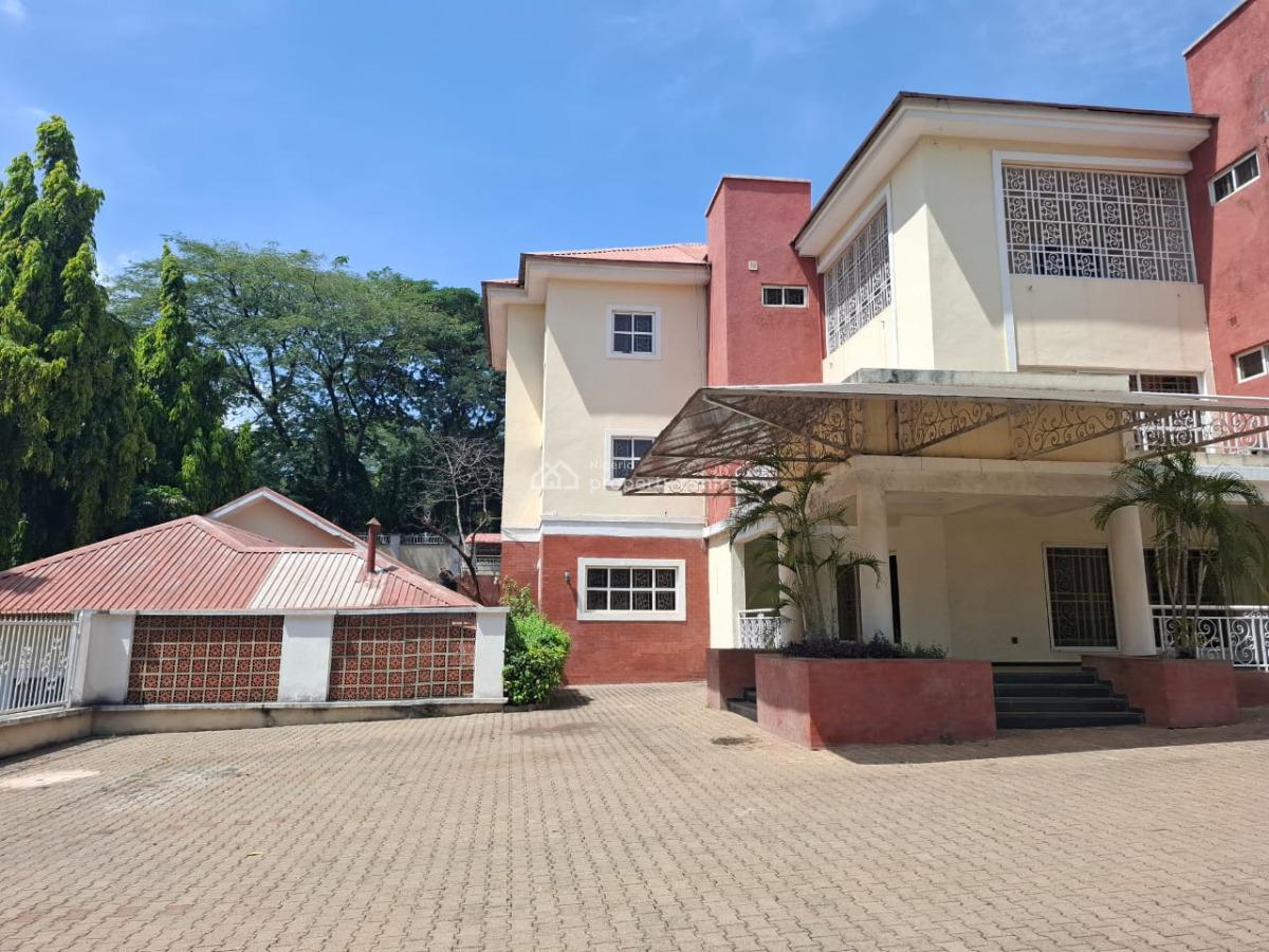 Luxury 14 Bedroom Duplex with Bqs, By Lake Chad Crescent, Maitama District, Abuja, Office Space for Rent