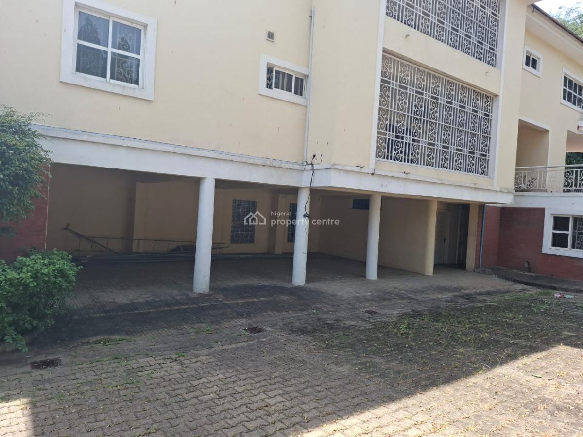 Luxury 14 Bedroom Duplex with Bqs, By Lake Chad Crescent, Maitama District, Abuja, Office Space for Rent