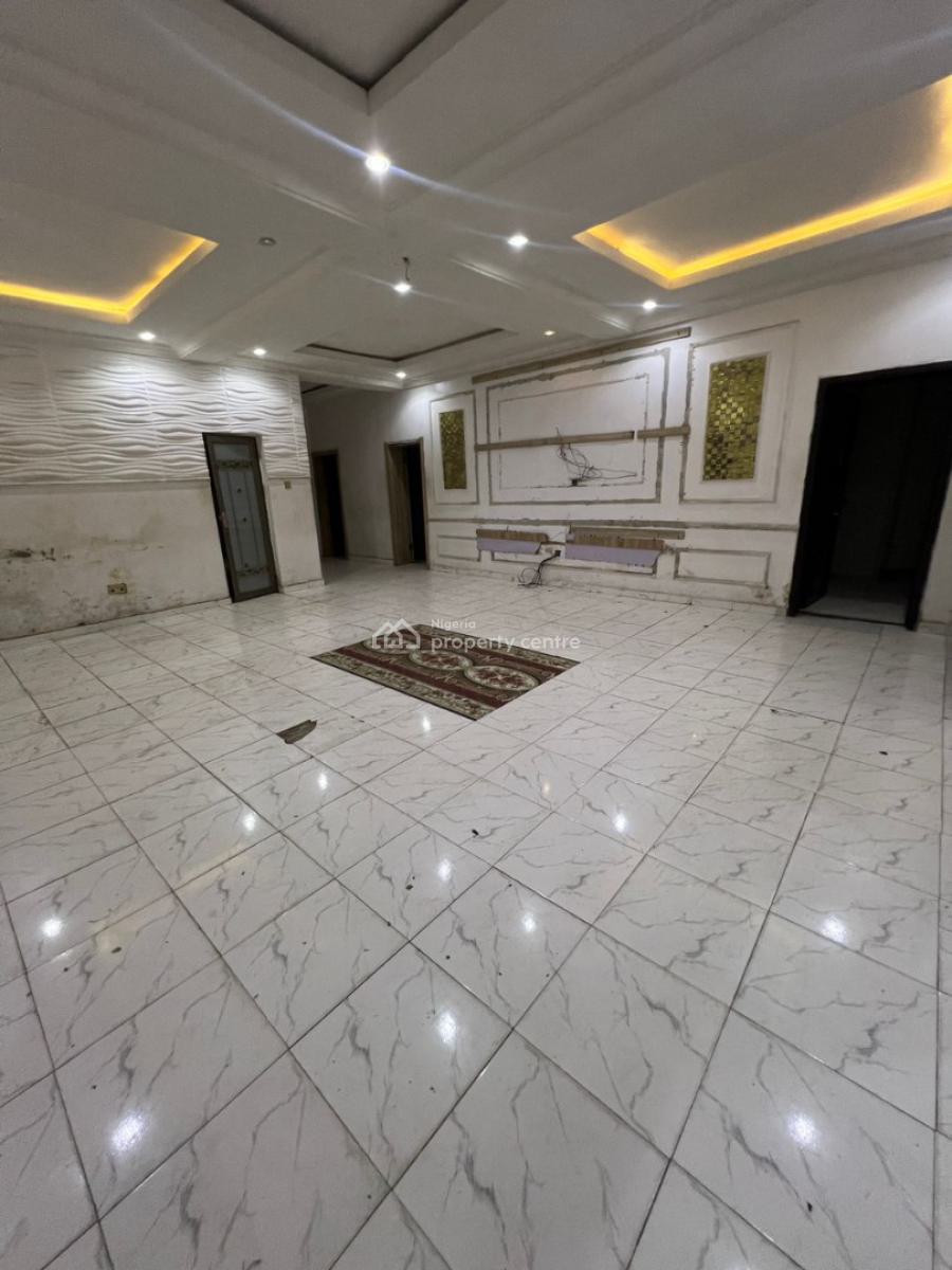 Well Maintained 3 Bedroom Flat with Spacious Kitchen, Sora Estate, Igbo Efon, Lekki, Lagos, Flat / Apartment for Rent