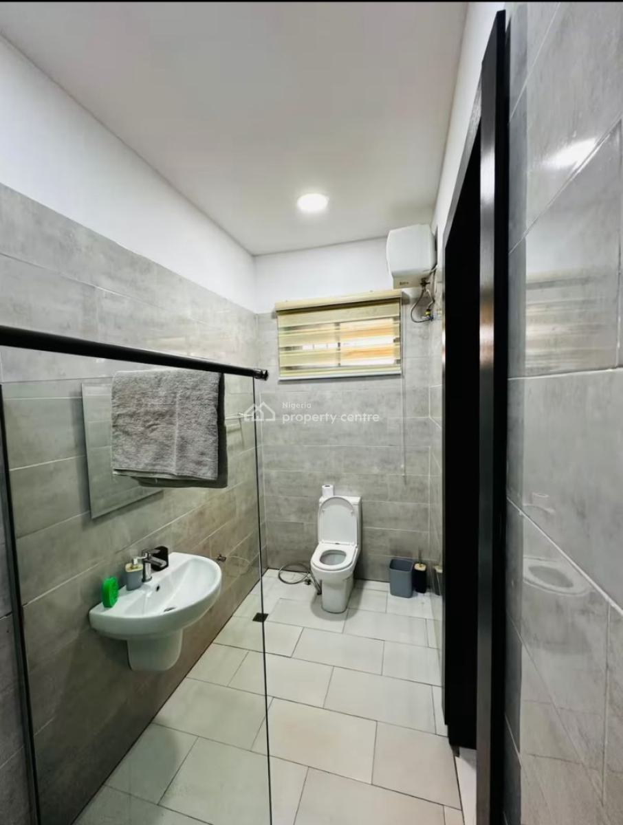 Well Maintained 3 Bedroom Flat with Spacious Kitchen, Sora Estate, Igbo Efon, Lekki, Lagos, Flat / Apartment for Rent