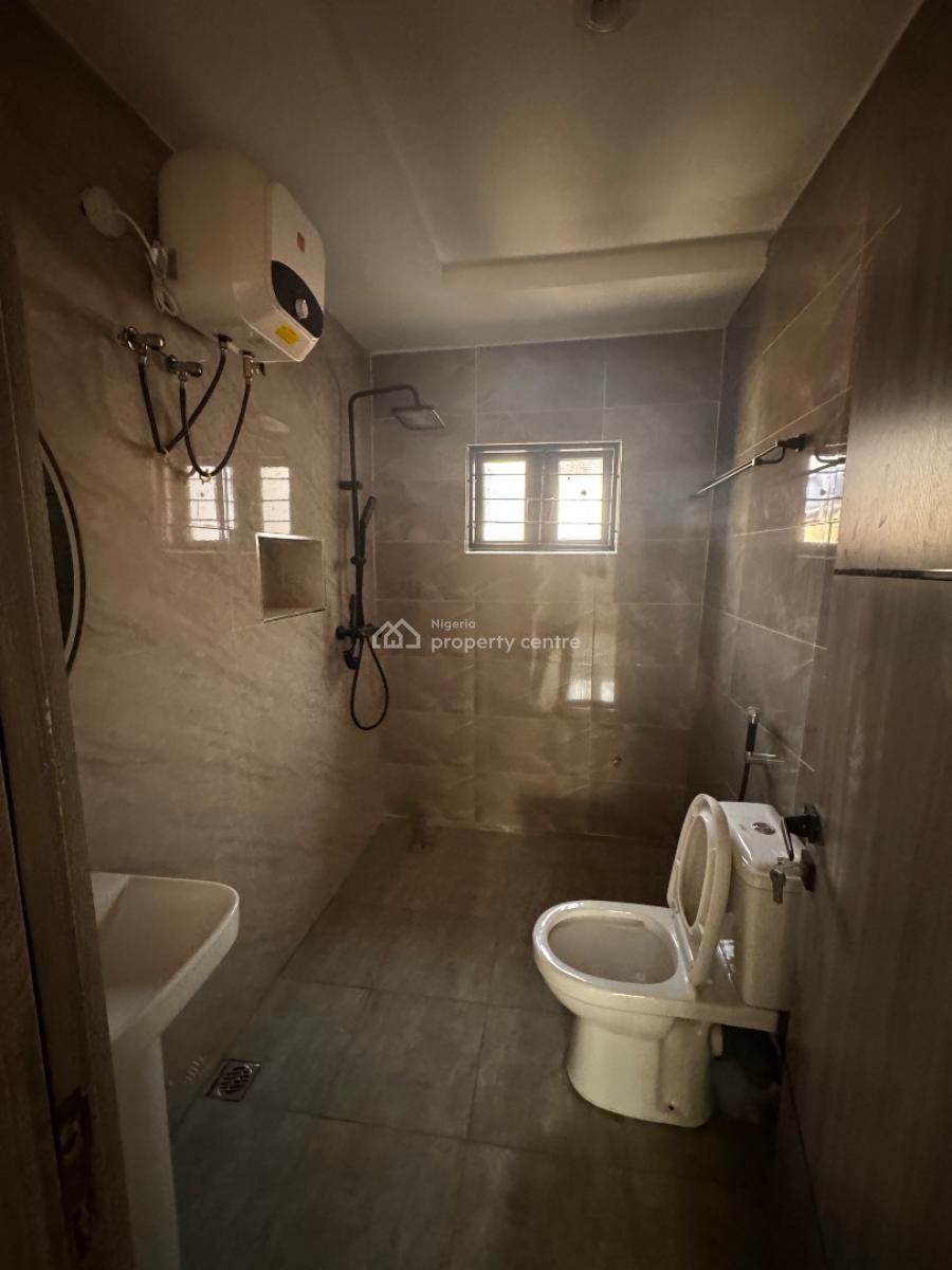 Renovated 4 Bedrooms Semi Detached Duplex with 2 Rooms Bq, Kado, Abuja, Semi-detached Duplex for Sale