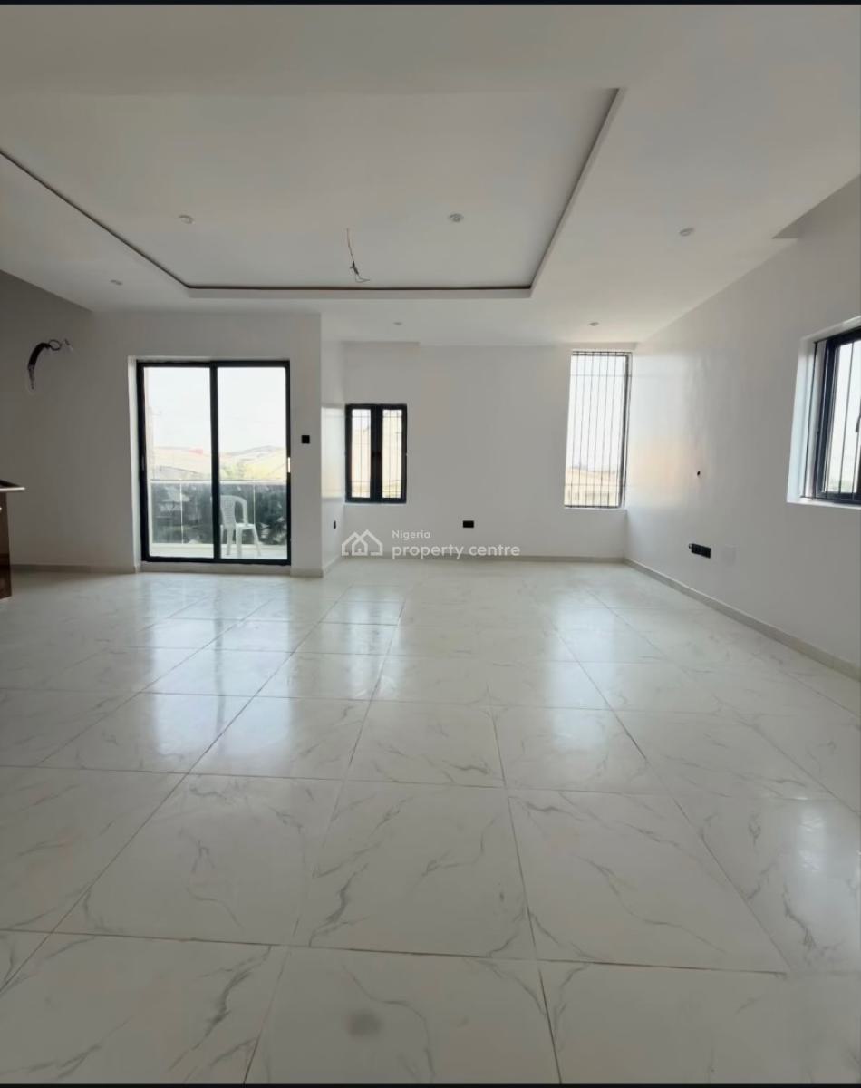 4 Bedroom Duplex Self Compound with a Bq, Obanikoro, Shomolu, Lagos, Detached Duplex for Sale