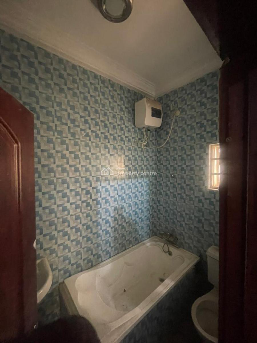 Well Finished 2 Bedroom Flat with a Guest Toilet, Jahi, Abuja, Flat / Apartment for Rent