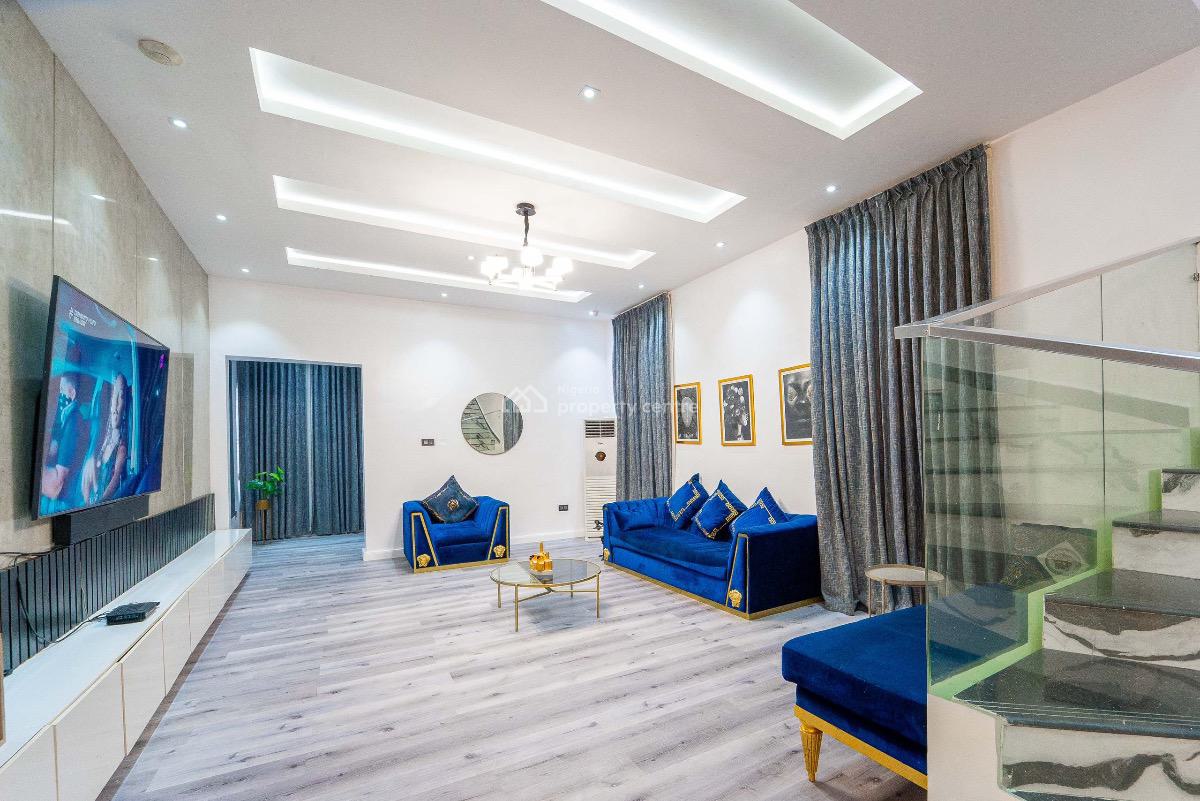 Luxurious 5 Bedroom Self-compound with a Private Pool and Snooker, Lekki Phase 1, Lekki, Lagos, Detached Duplex Short Let