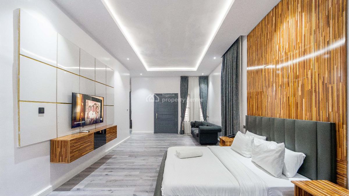 Luxurious 5 Bedroom Self-compound with a Private Pool and Snooker, Lekki Phase 1, Lekki, Lagos, Detached Duplex Short Let