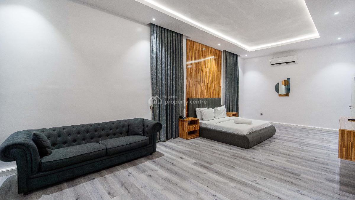 Luxurious 5 Bedroom Self-compound with a Private Pool and Snooker, Lekki Phase 1, Lekki, Lagos, Detached Duplex Short Let