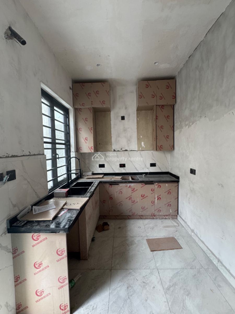 Beautifully Built 4 Bedroom Semi Detached Duplex in a Well Secured Estate, Chevron, Lekki Phase 2, Lekki, Lagos, Semi-detached Duplex for Sale