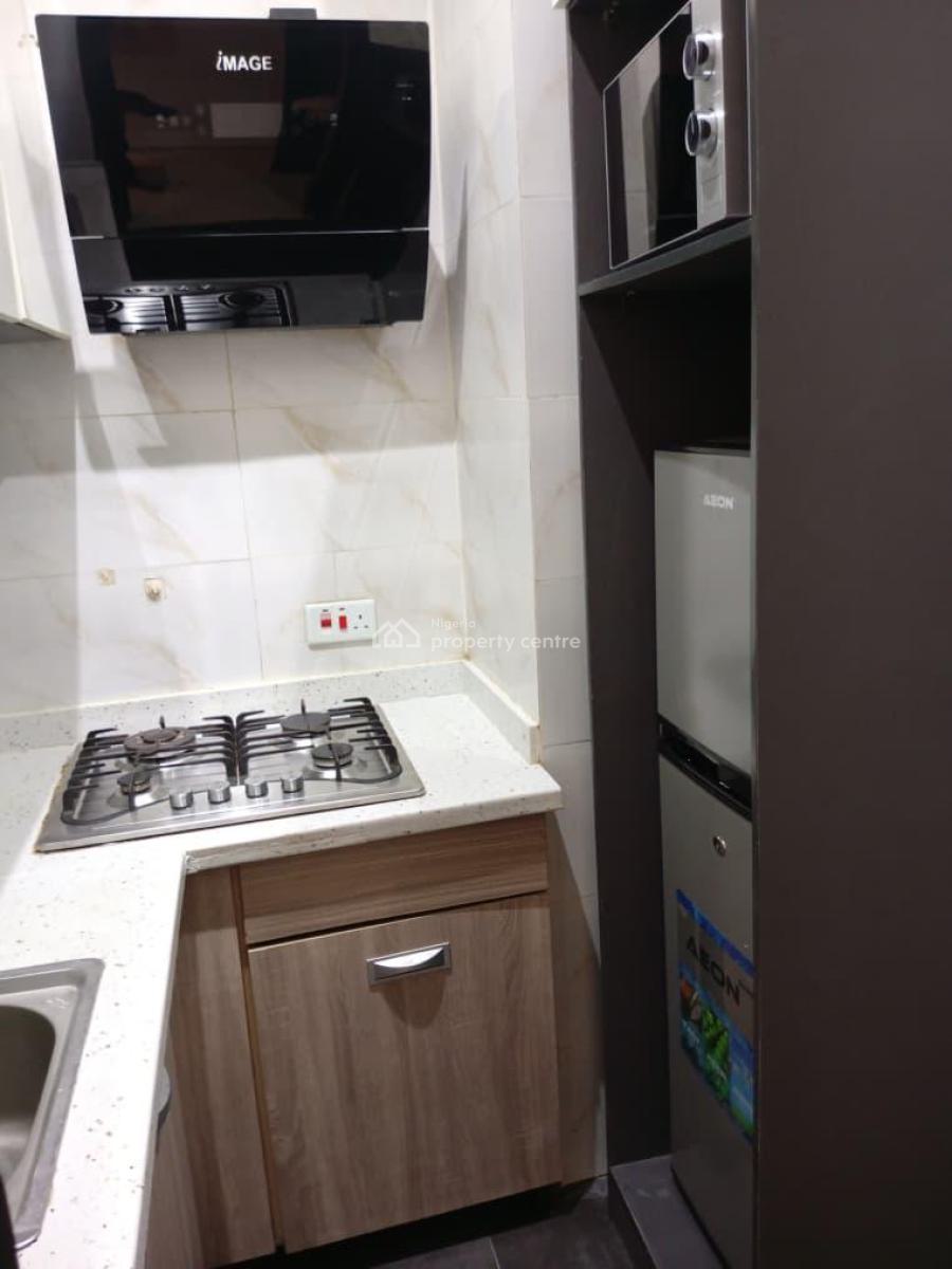 Deluxe Mini Flat at a Prime Location, Elf Bus-stop Marwa, Lekki Phase 1, Lekki, Lagos, Mini Flat (room and Parlour) Short Let
